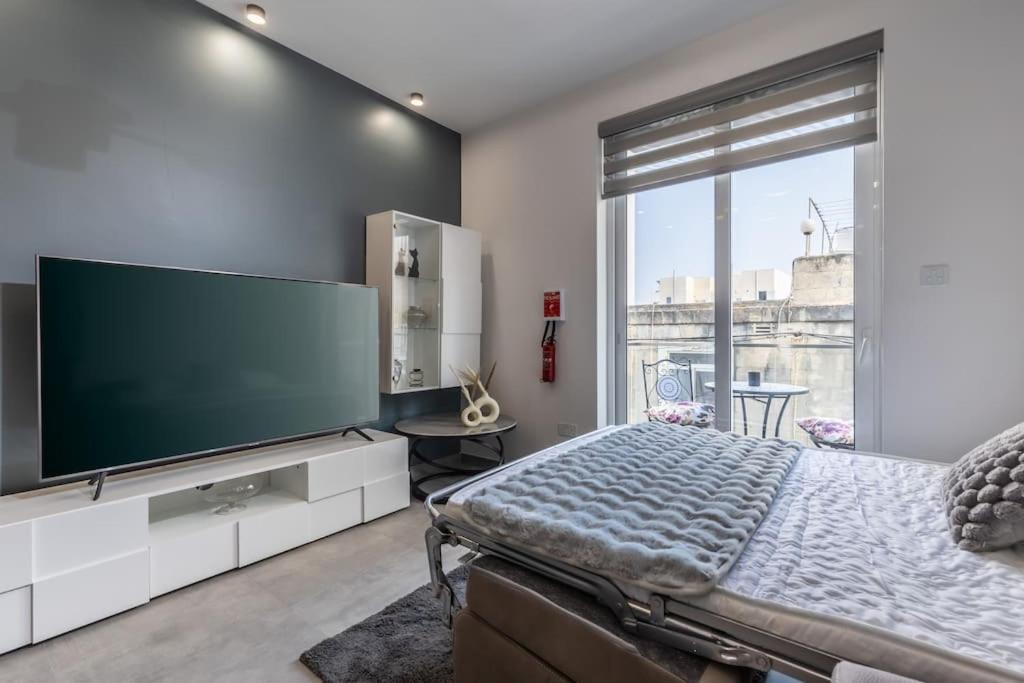Velvet Noir Apartment By Soea Sliema Kültér fotó
